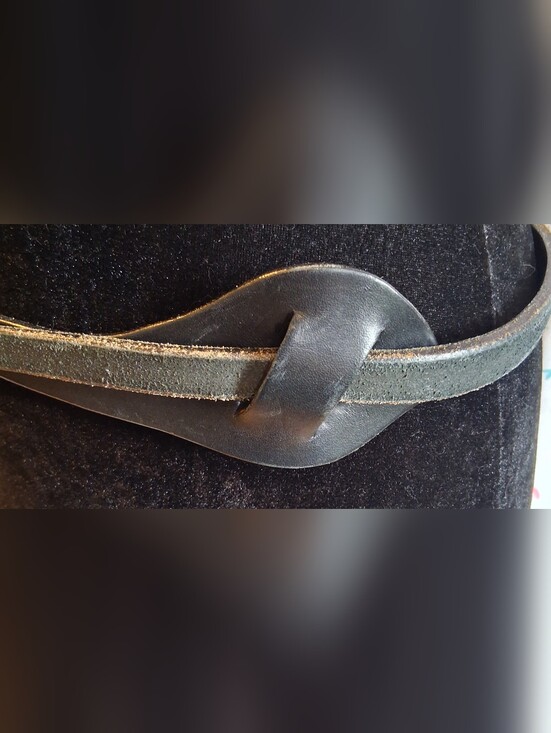 Vintage Rilleau Leathers Black Goth Medeival Taper Crystal Accent Statement Belt main image 4
